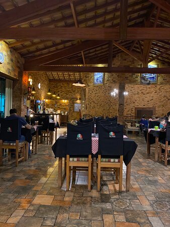 Dona Redonda Cantina & Pizzaria